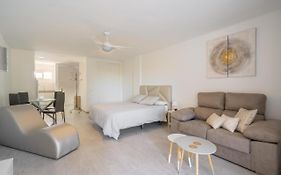 Apartment Near The Beach